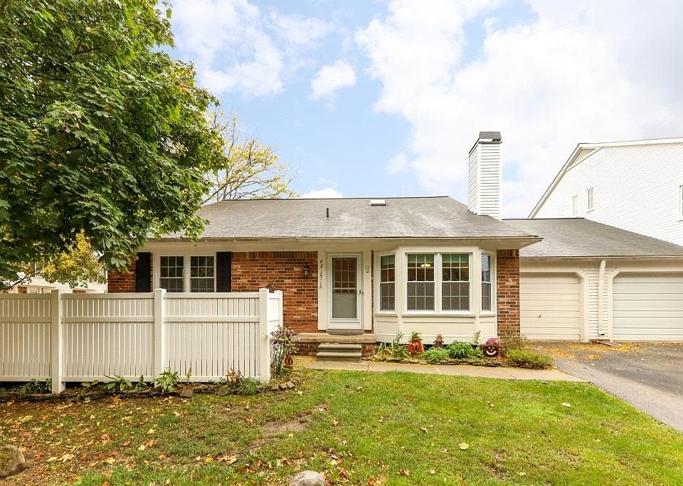 1st image of 42127 Mill Race Cir #16