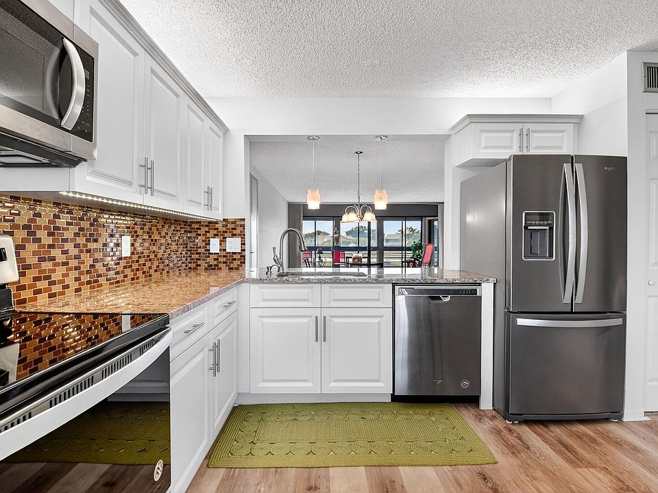 1st image of 5785 Fairway Park Court #204