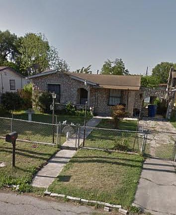 2nd image of 1218 Jewett St