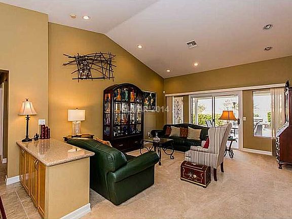 5th image of 2608 Tumble Brook Dr