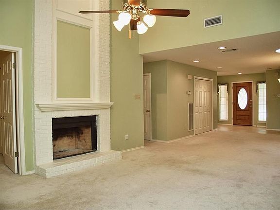 5th image of 3851 Williamsburg Cir