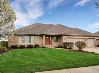 22495 Autumn Dr, Frankfort, IL 60423