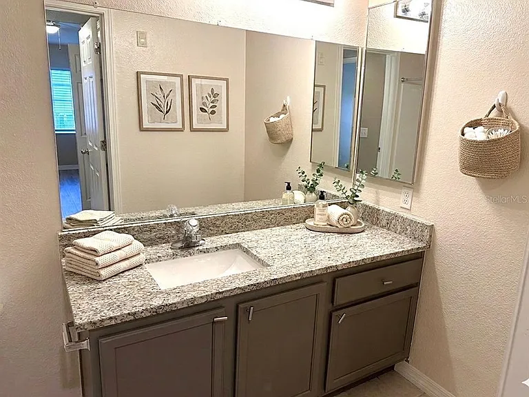9520 Amberdale Ct #101 — Photo 14