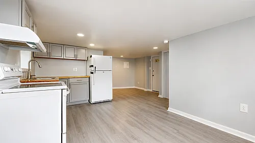 8 George St #B Photo 1 8 George St #B Photo 1