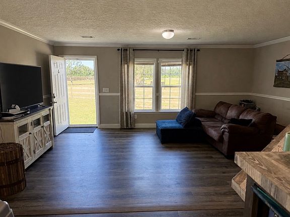 4th image of 146 Mgm Ln