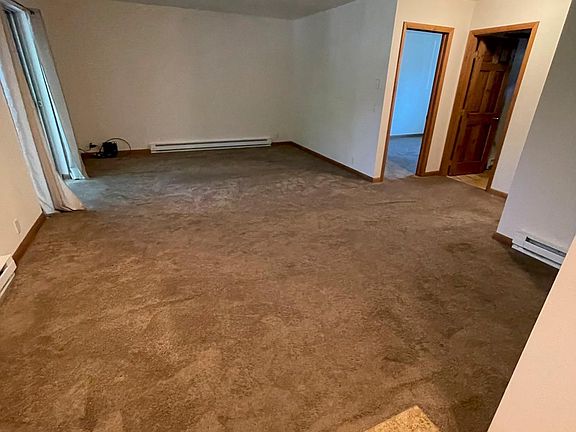 4th image of 65 Virginian Ln #4