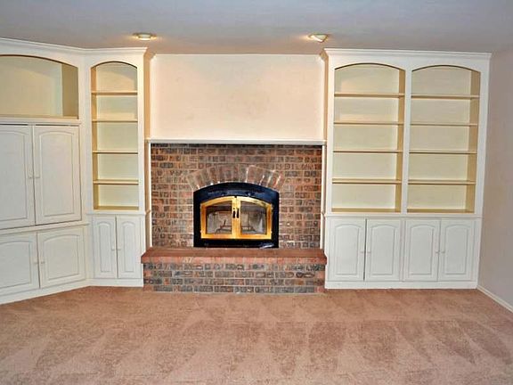 2nd image of 13205 Foxglove Dr NW