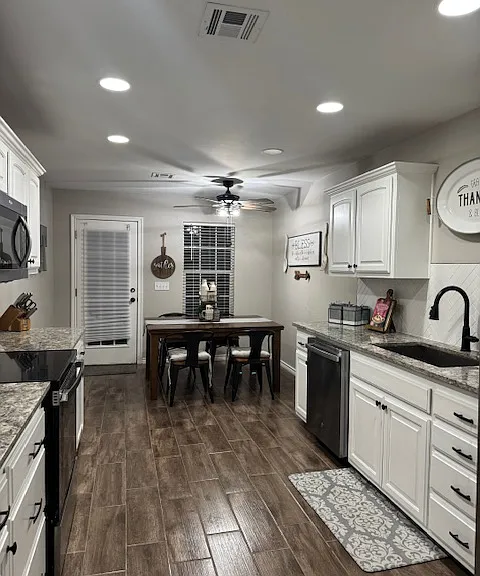 1112 E Emma Ln — Photo 9