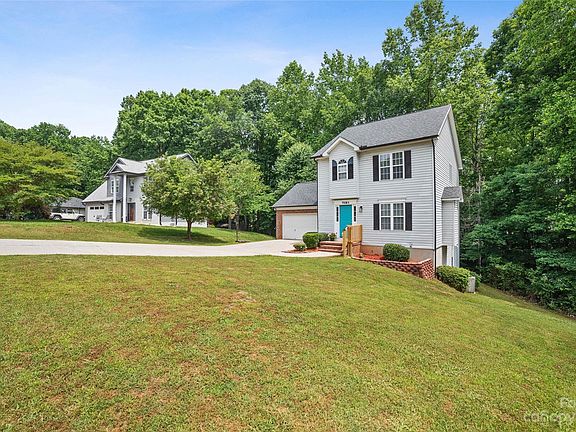 3rd image of 7183 Oxford Bluff Dr