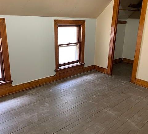 4th image of 85 Zittel St #2
