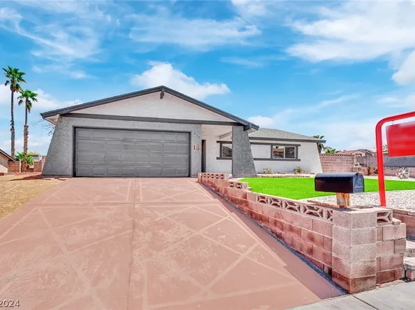 715 Greenway Rd, Henderson, NV 89002