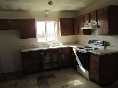3rd image of 3727 Lake Mead Dr
