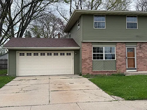 2610 Bond Pl Photo 1