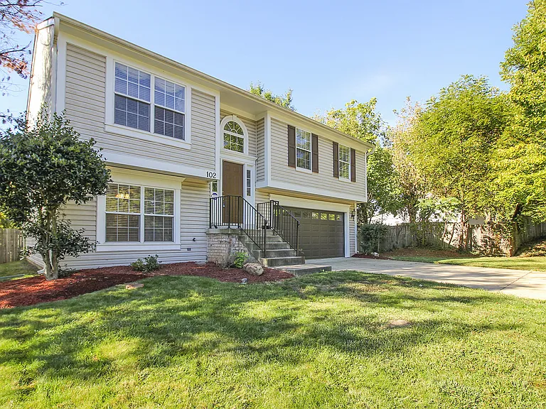102 W Deer Park Rd — Photo 54
