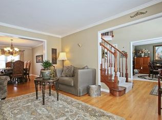 119 N Woodlet Ln, Bolingbrook, IL 60490