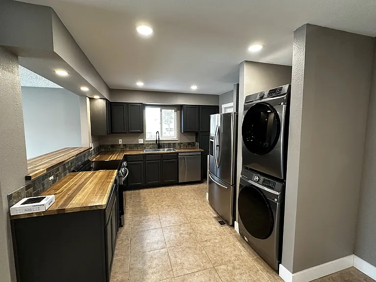 3231 S Garland Way — Photo 5