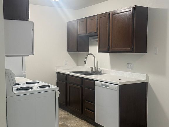 5th image of 423 E 1st Ave #88a8d31c9
