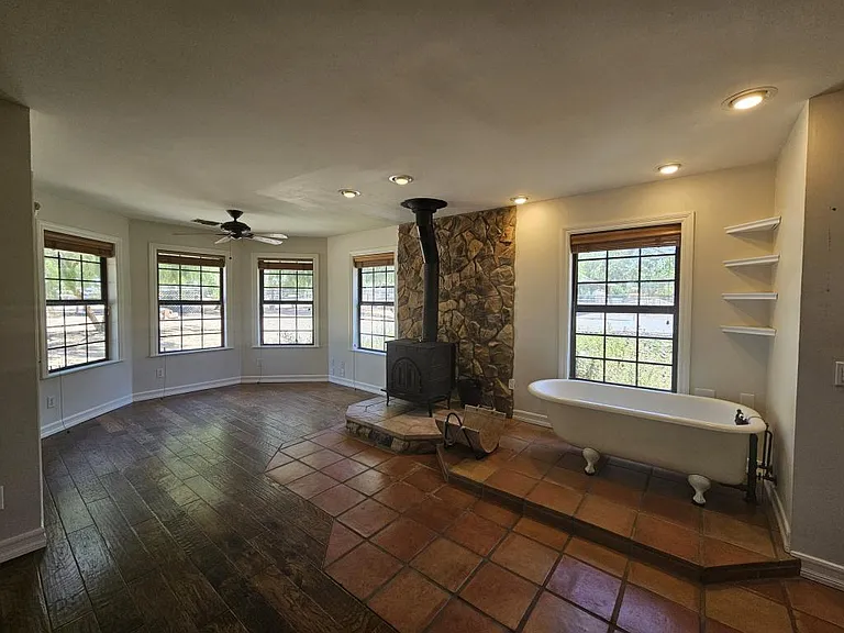 22530 Rolling Meadows Dr — Photo 46