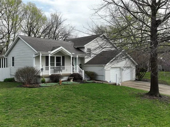 9710 NW 86th St, Kansas City, MO 64153