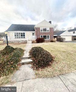 800 Penndale Ave, Reading, PA, 19606