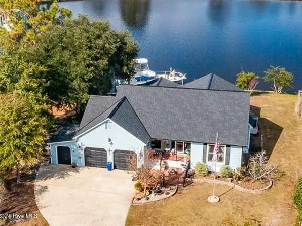 903 Grenada Court, New Bern, NC 28560