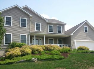 7 Strawberry Ln, Duryea, PA 18642