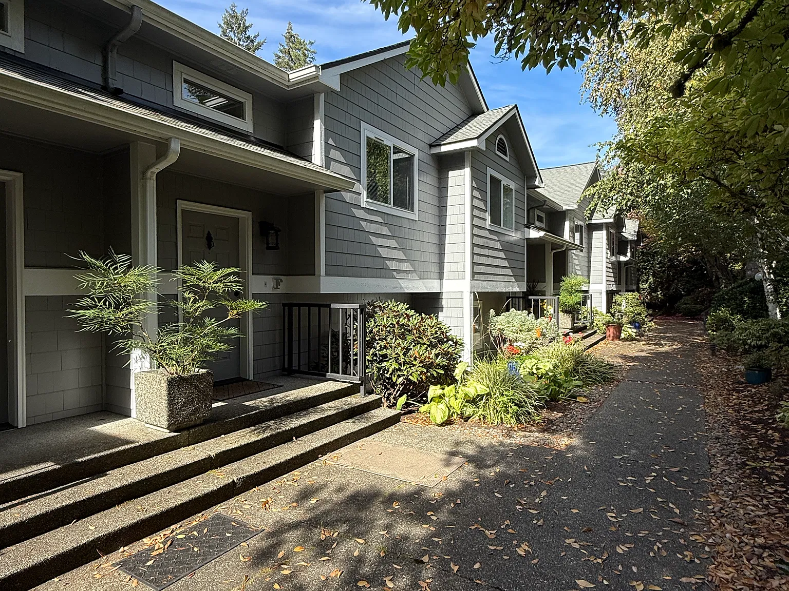 19905 4th Ave NE — Photo 3