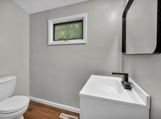408 Halle Dr, Euclid, OH