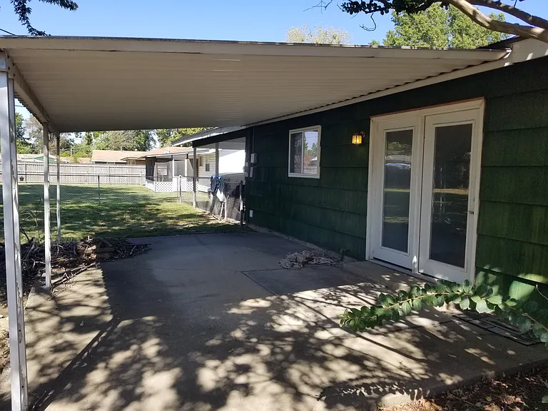 515 Warwick Dr — Photo 30