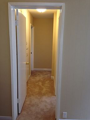 4th image of 211 San Anselmo Ave APT 3
