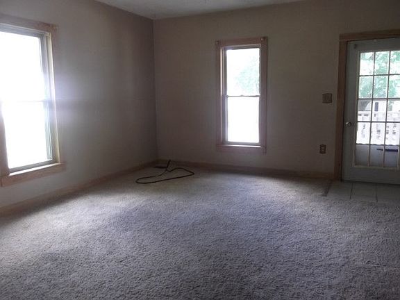 2nd image of 235 N Adams St