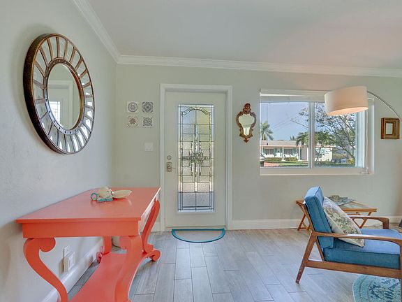 3rd image of 1500 Carandis Cir