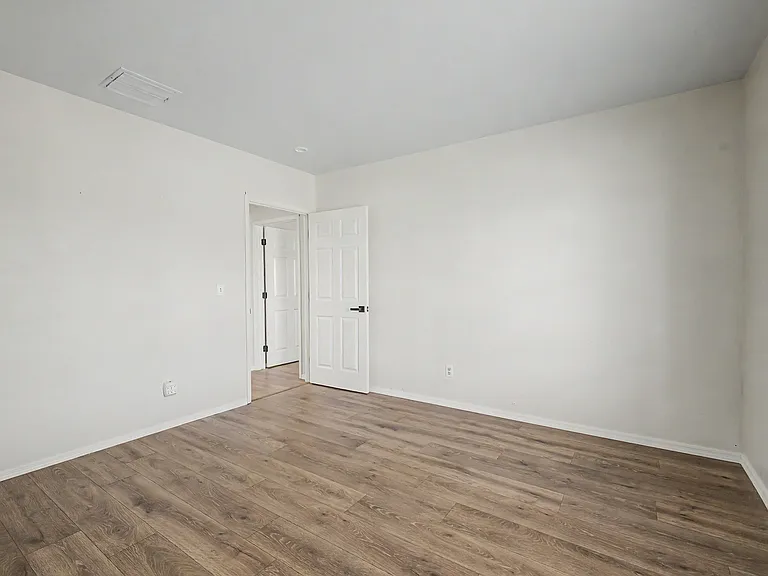 4650 N Paseo De Los Cerritos — Photo 25