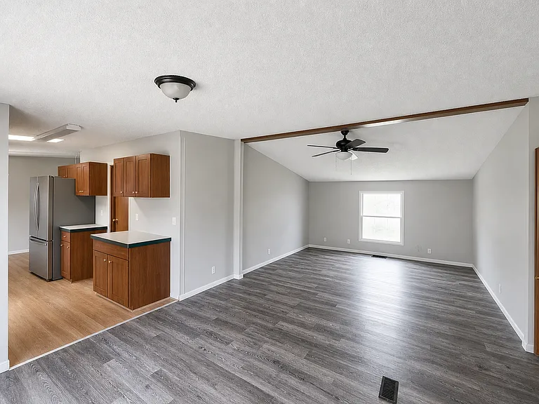 100 SE 68th Ct — Photo 1