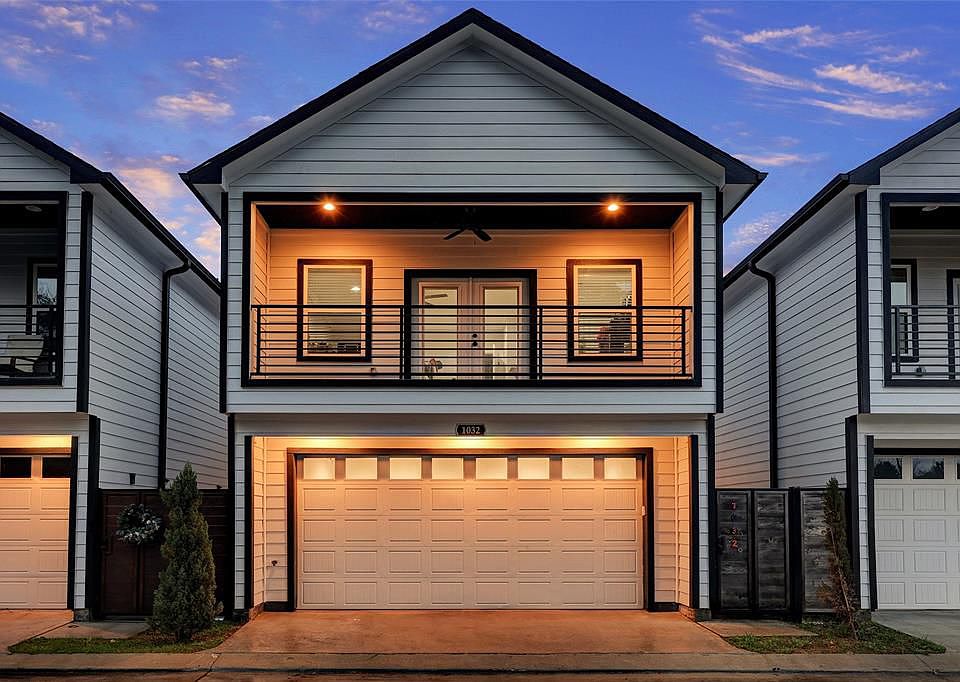 1st image of 1032 Melneeka Ln