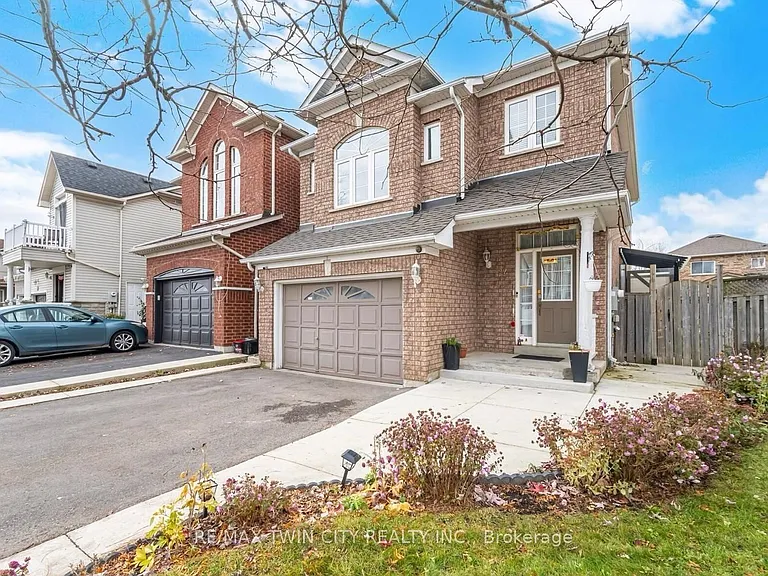 34 Bramoak Cres — Photo 3