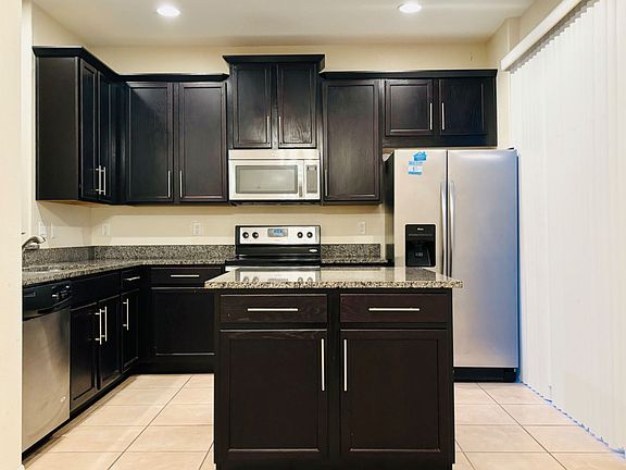 3rd image of 2144 Rookery Ln