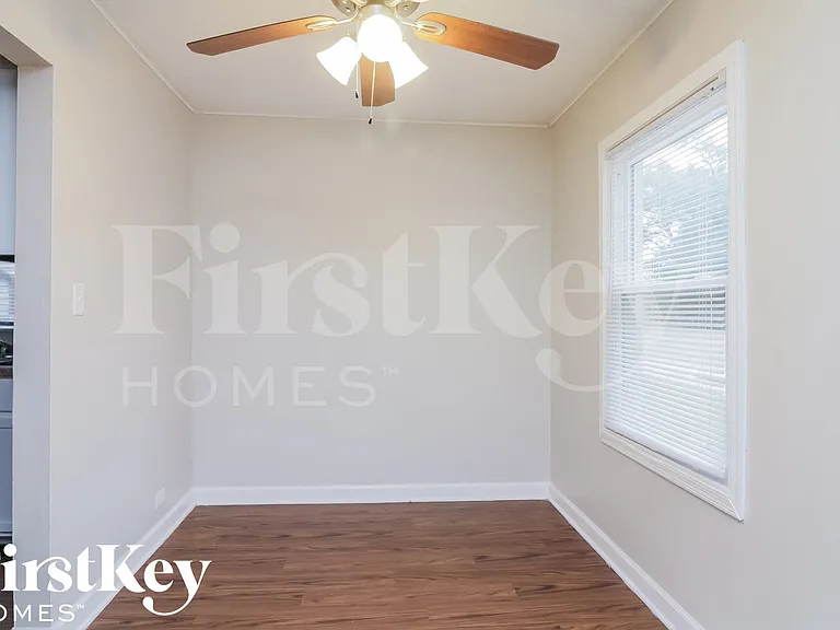 14626 Kedzie Ave — Photo 13