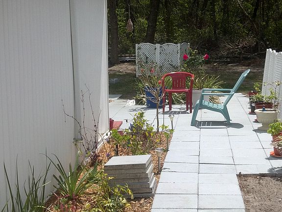 side by carport