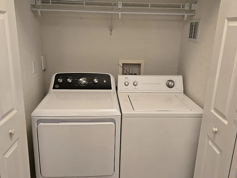 2508 SW 35th Pl — Photo 9