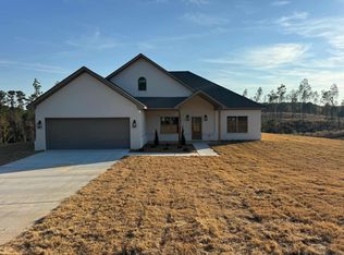 5233 Dale Rd, Benton, AR 72015