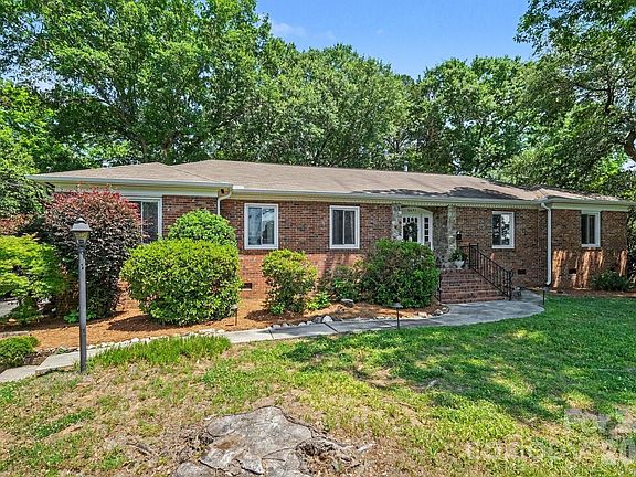 2nd image of 6641 Brookmeade Dr