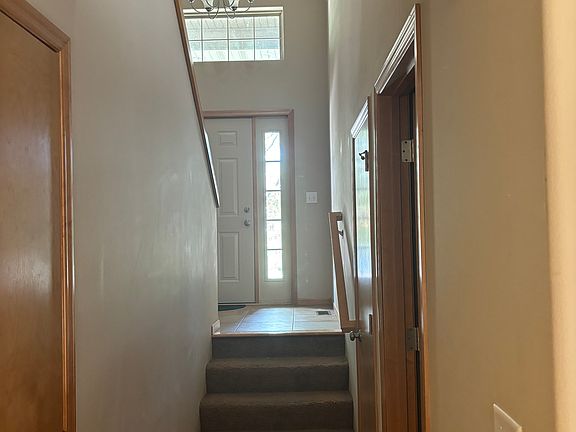2nd image of 1281 Nicholas Ln