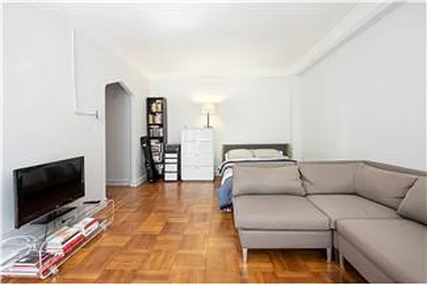 Sold by Maz Group NY | media 5