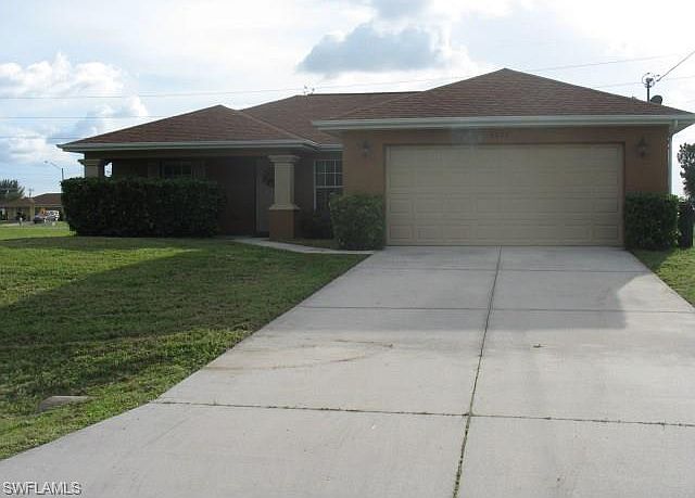 1st image of 2422 NE Juanita Pl