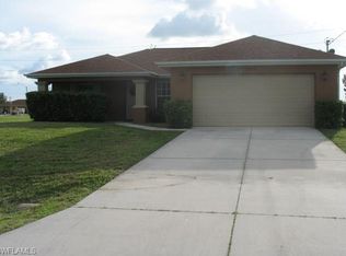 2422 NE Juanita Pl, Cape Coral, FL 33909