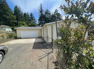 97566 Kadora Ln, North Bend, OR 97459