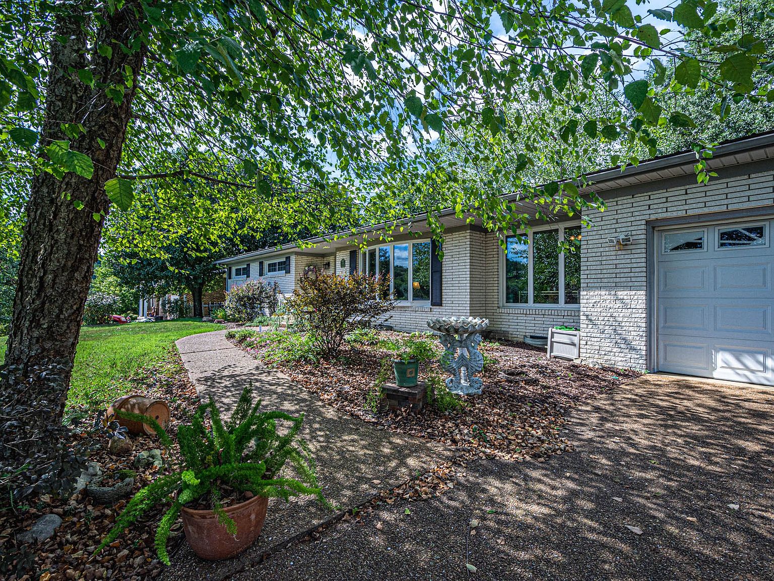 904 Brenda Dr, Pulaski, TN 38478 Zillow