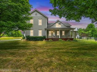 4306 Baldwin Rd, Grand Blanc, MI 48439