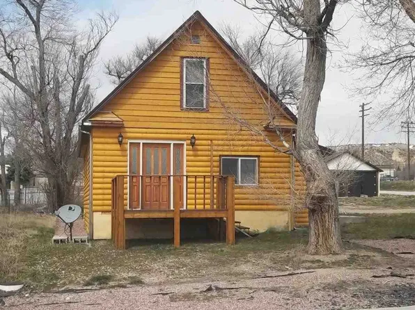 418 4th St, Chugwater, WY 82210